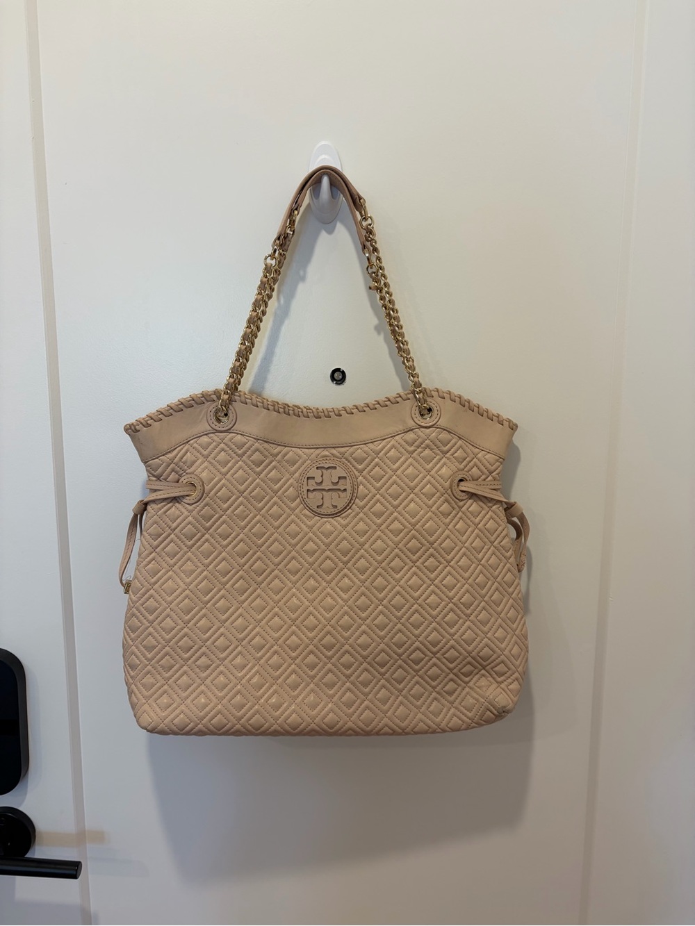 Quilted Chain-Handle Tote in Beige